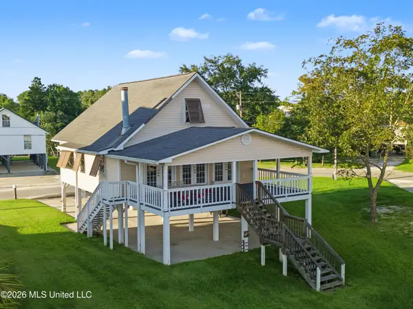 6239 Pontiac Drive, Kiln, MS 39556