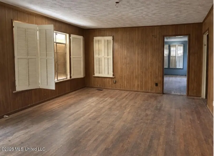2161 W Mcdowell Road, Jackson, MS 39204 - #3