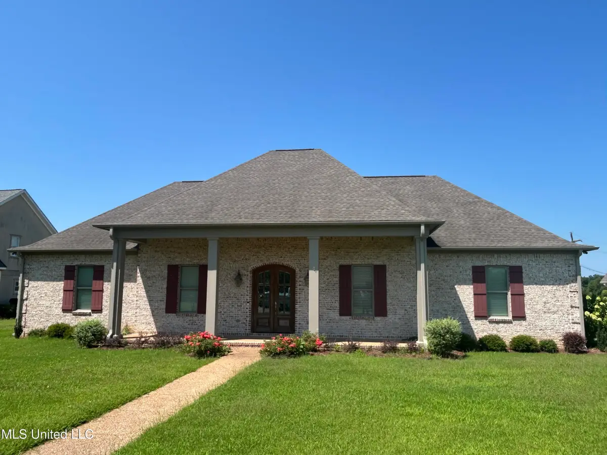 1306 Robert E Lee Drive, Greenwood, MS 38930 - #1