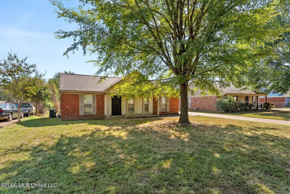 6070 Somerset Drive, Horn Lake, MS 38637 - #1
