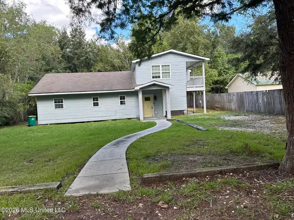 4476 Pierce Road, D'Iberville, MS 39540