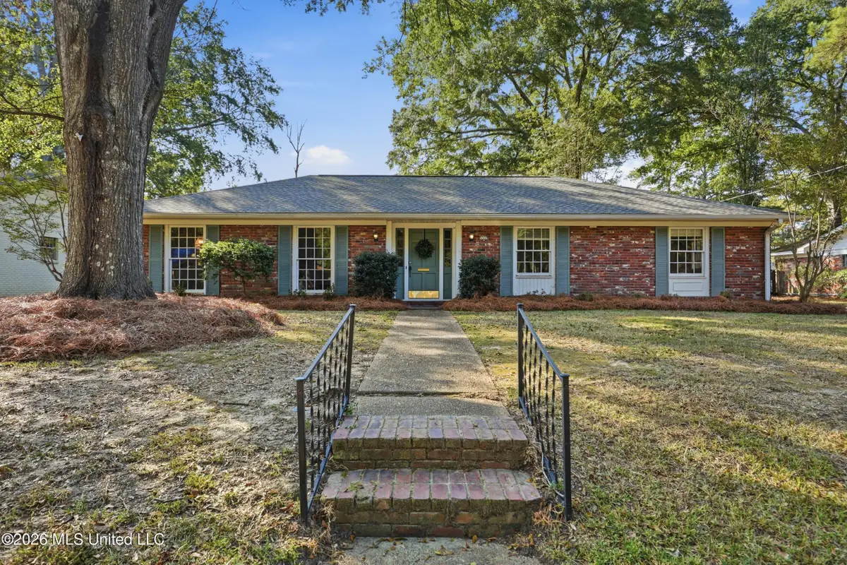 5359 Reddoch Drive, Jackson, MS 39211 - #1