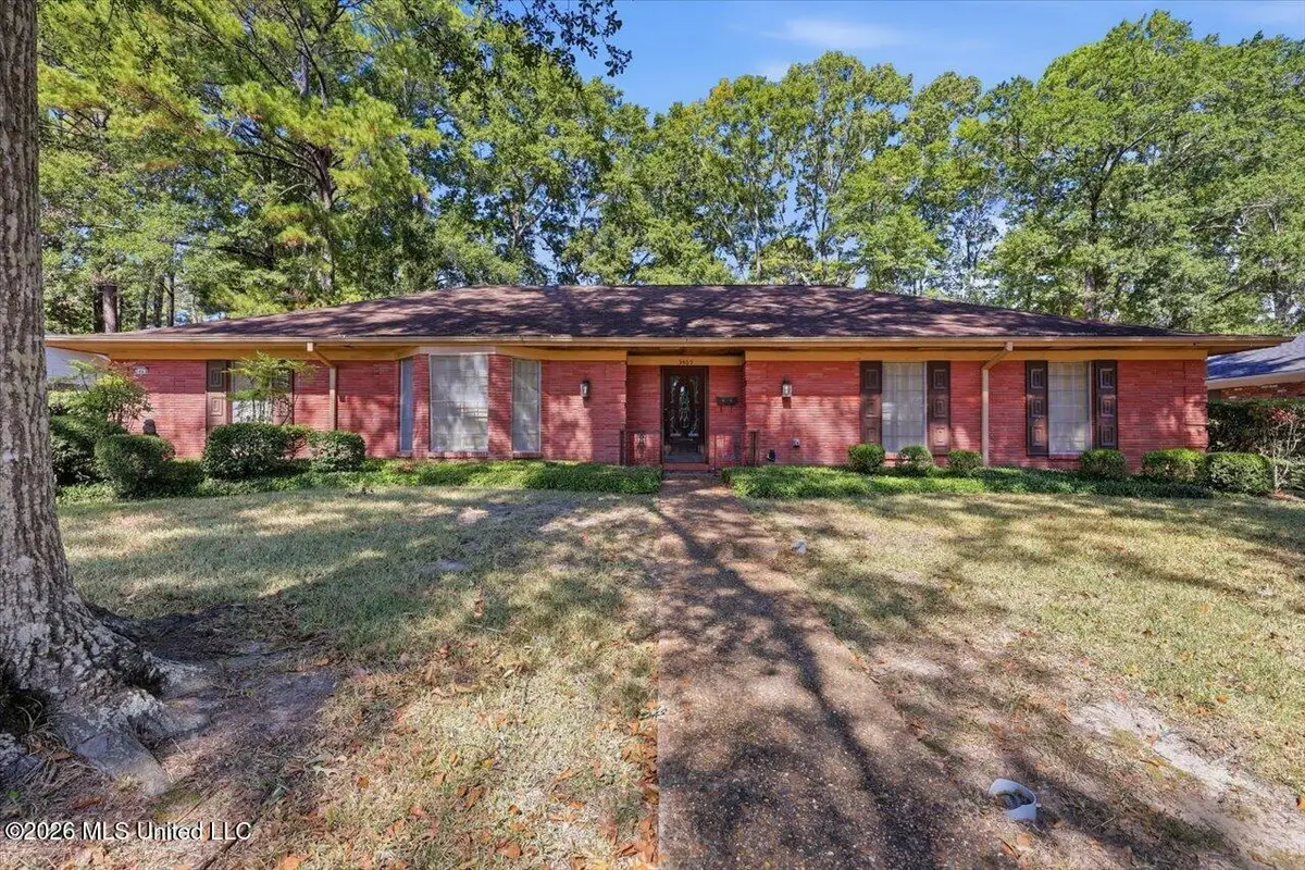 5465 Red Fox Road, Jackson, MS 39211 - #1