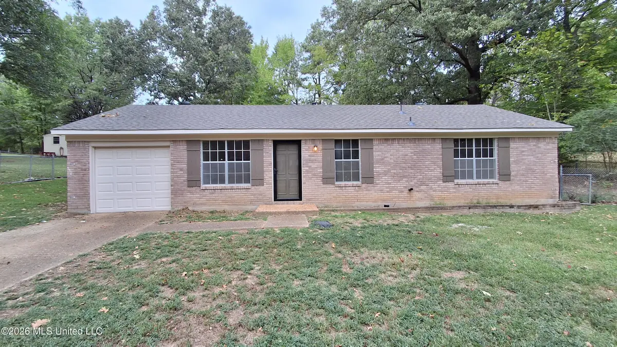 5562 Caroline Drive, Horn Lake, MS 38637 - #1