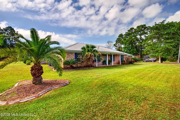 1102 Grove Street, Waveland, MS 39576