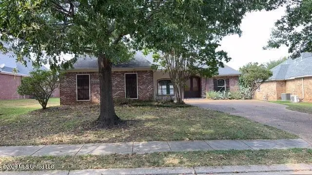 110 Fairchild Cove, Canton, MS 39046 - #1