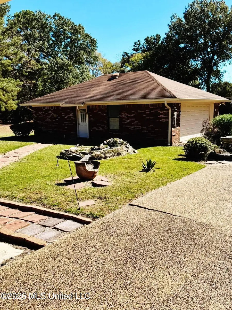 144 N Pine Drive, Madison, MS 39110 - #3