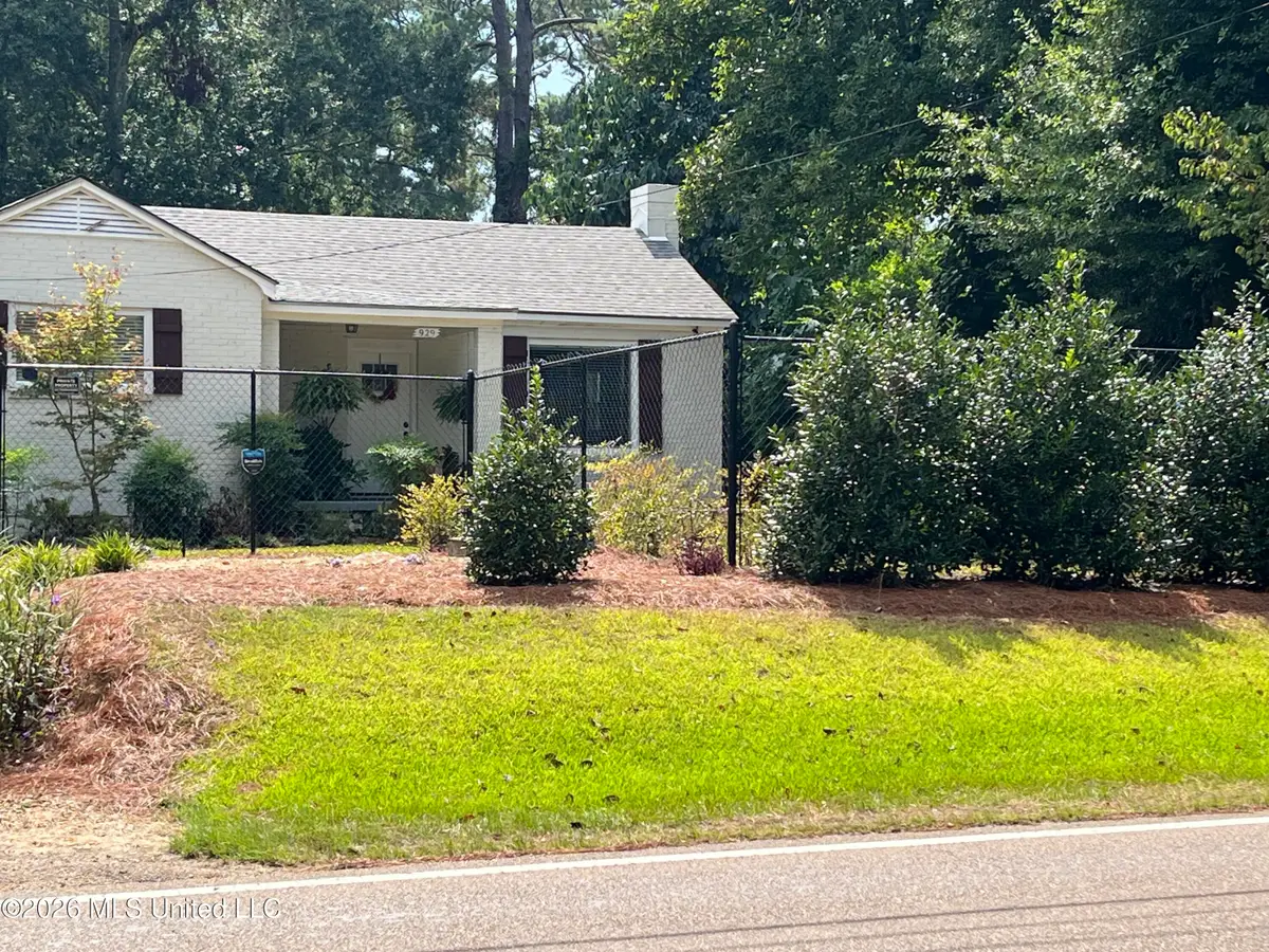 929 Northwest Avenue, McComb, MS 39648 - #1