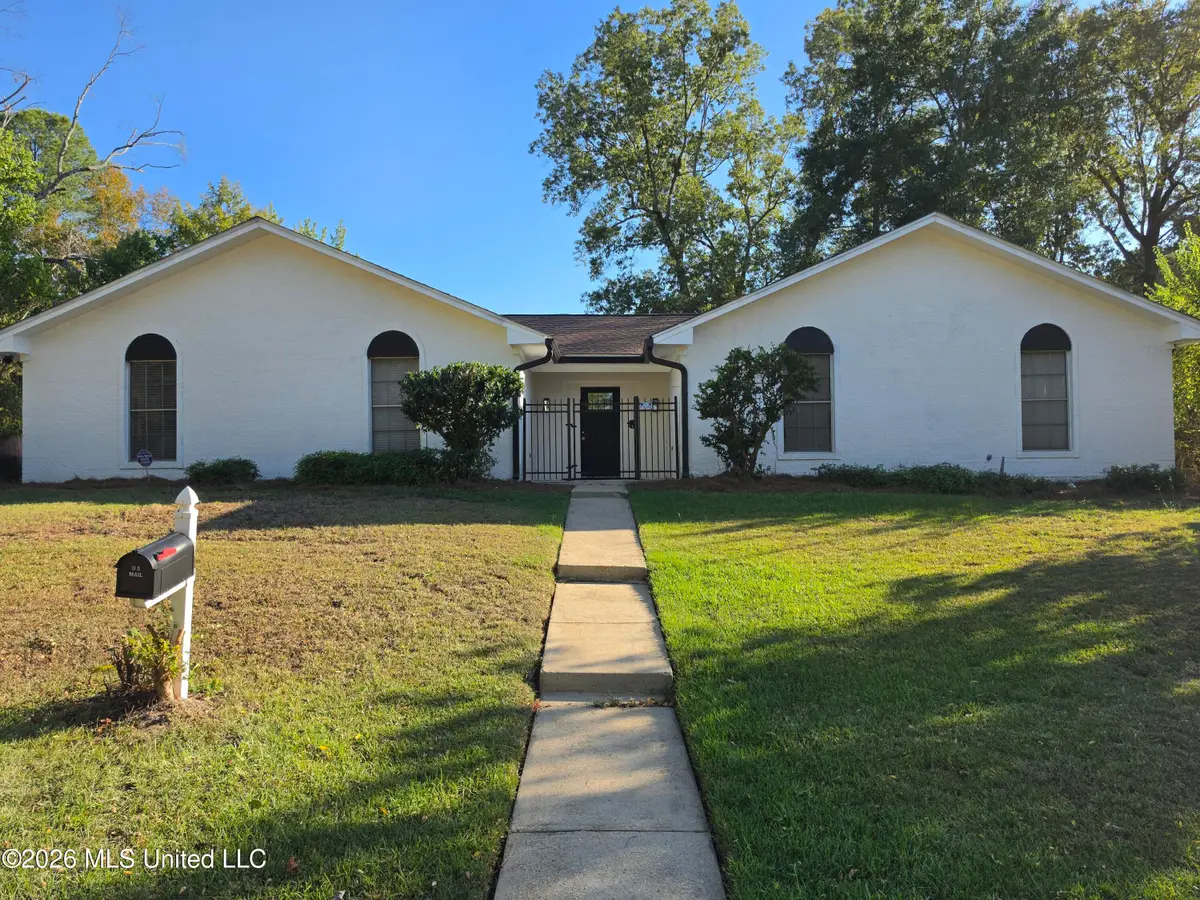 325 Post Oak Road, Jackson, MS 39206 - #1