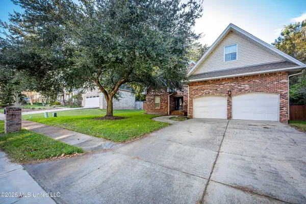 809 Magnolia Bayou Boulevard, Ocean Springs, MS 39564