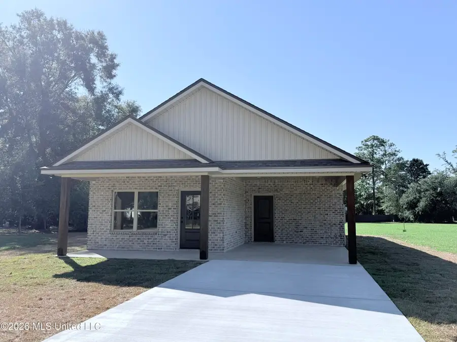 1716 Ceasar Road, Carriere, MS 39426 - #2