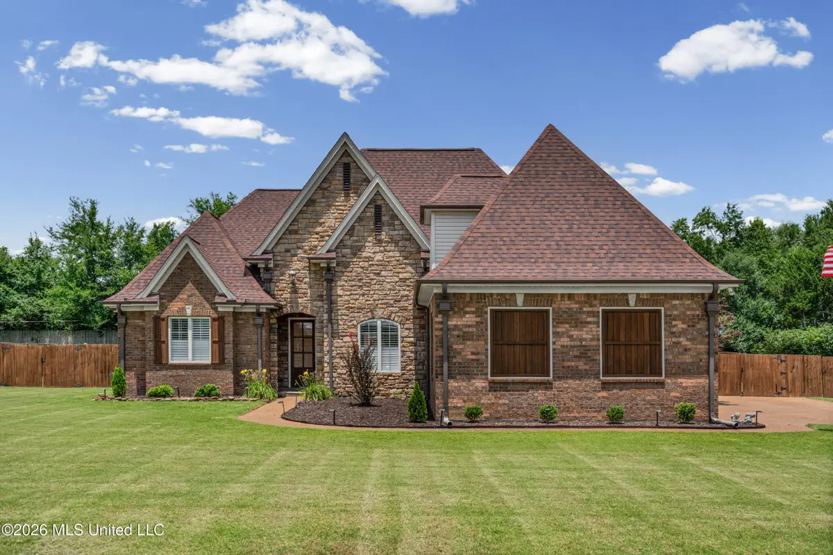 8828 Shallow Creek Drive, Olive Branch, MS 38654 - #1