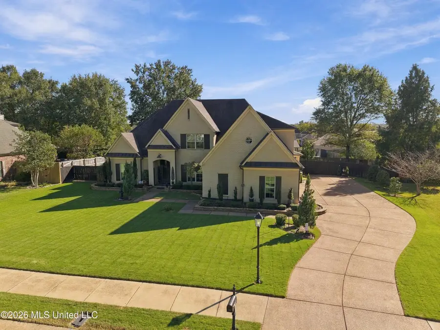 13881 Sycamore Creek Cove, Olive Branch, MS 38654 - #2