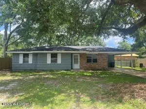 712 Halstead Road, Ocean Springs, MS 39564