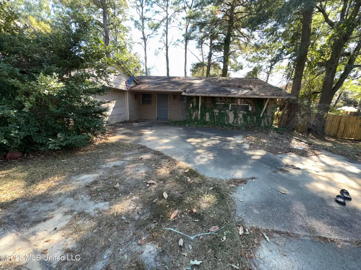 912 W Post Road, Clinton, MS 39056 - #1
