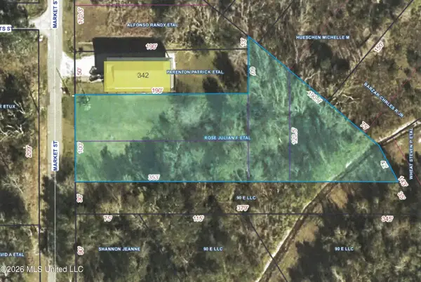 208 Market Street, Waveland, MS 39576