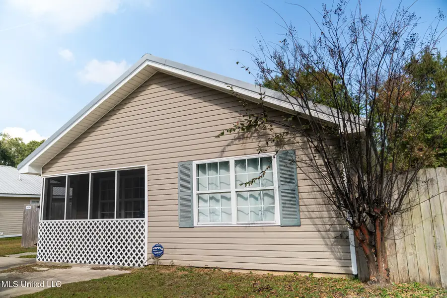 3040 Highland Avenue, Diberville, MS 39540 - #2