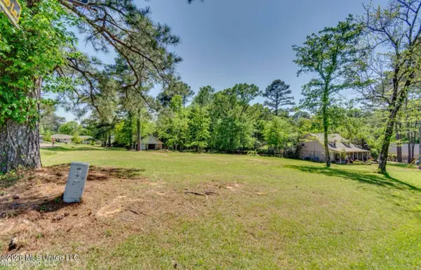 Mescalero Way, Madison, MS 39110