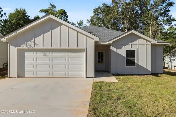 10765 Linohau Way, Diamondhead, MS 39525