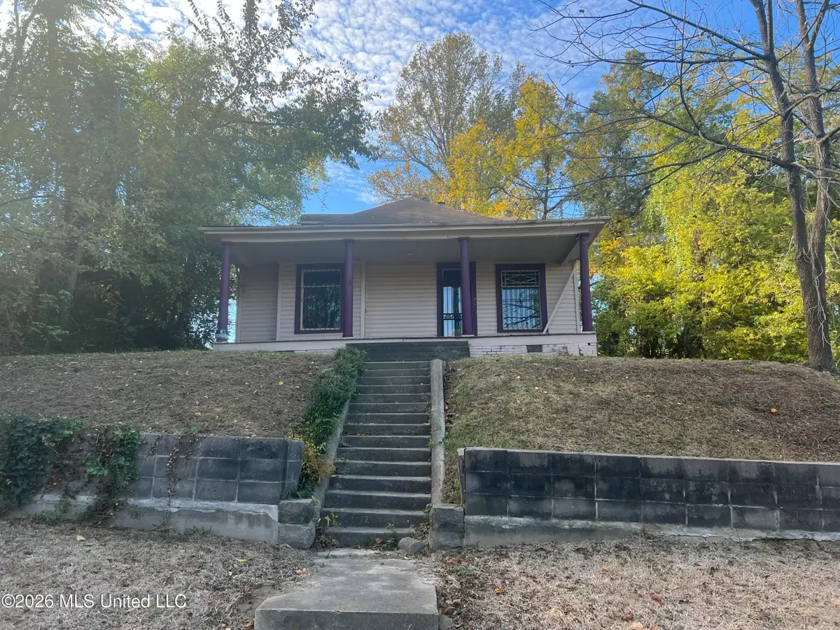 714 E Broadway Street, Yazoo City, MS 39194 - #1