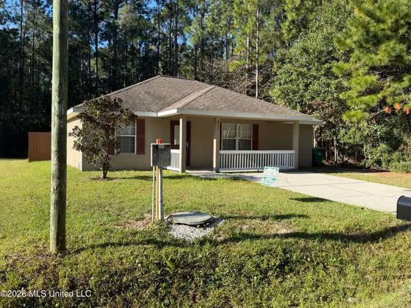 6041 W Carroll Street, Bay Saint Louis, MS 39520