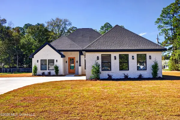8609 Martin Bluff Road, Gautier, MS 39553