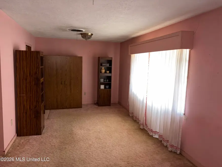 3602 Westchester Drive, Jackson, MS 39213 - #2