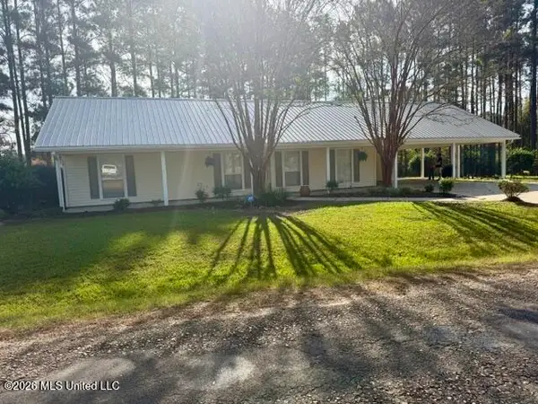 1011 Pinecrest Drive, McComb, MS 39648
