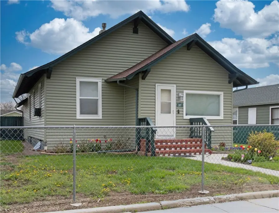 107 N Crawford Avenue, Hardin, MT 59034 - #3