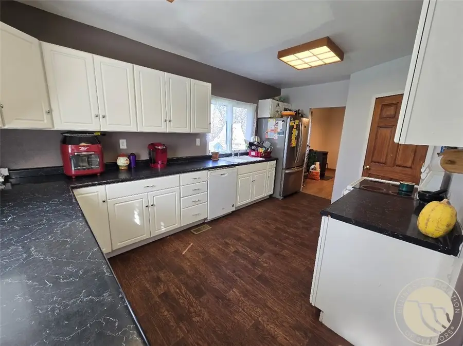 6 S 4th Street, Plevna, MT 59344 - #3