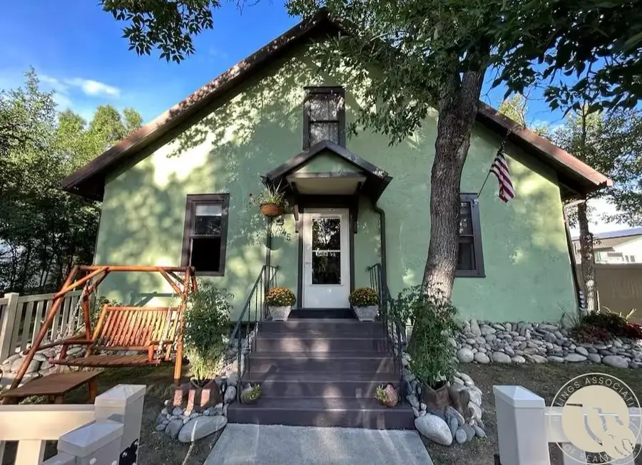 345 N 3rd St, Columbus, MT 59019 - #2