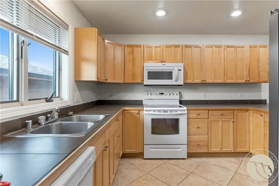 3385 Granger Avenue S #27, Billings, MT 59102 - #3