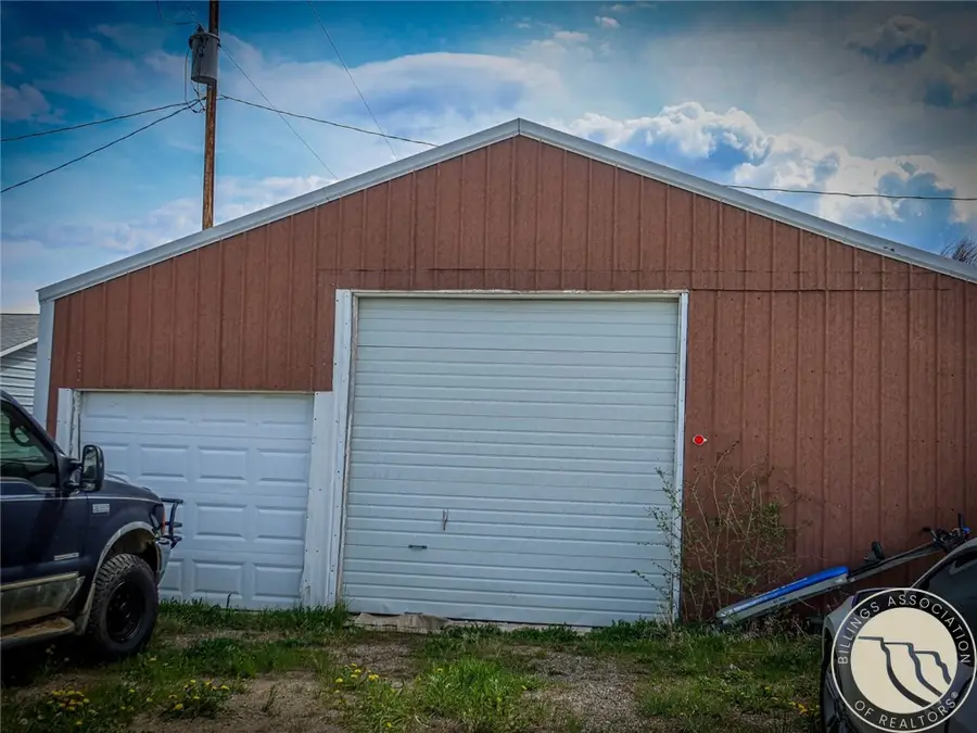 1526 3rd Street West, Roundup, MT 59072 - #2