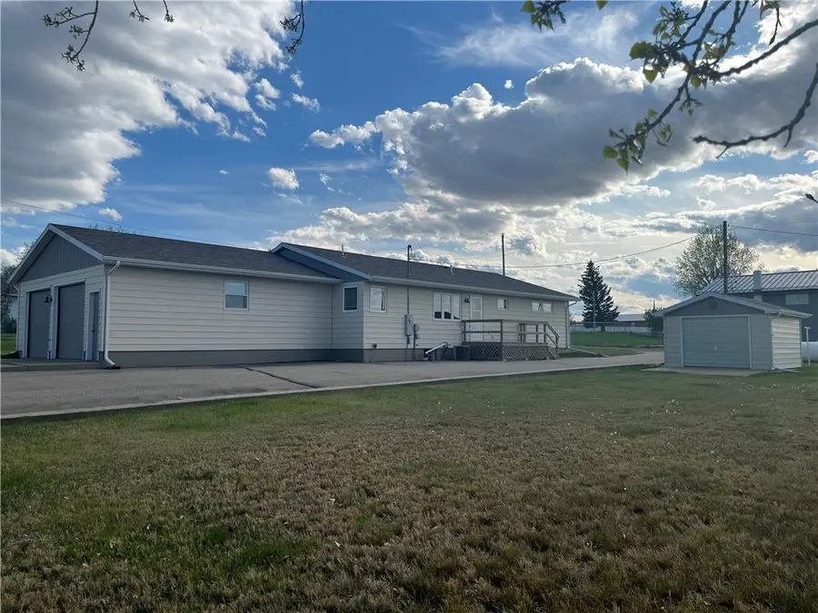 802 10th Street, Circle, MT 59215 - #2