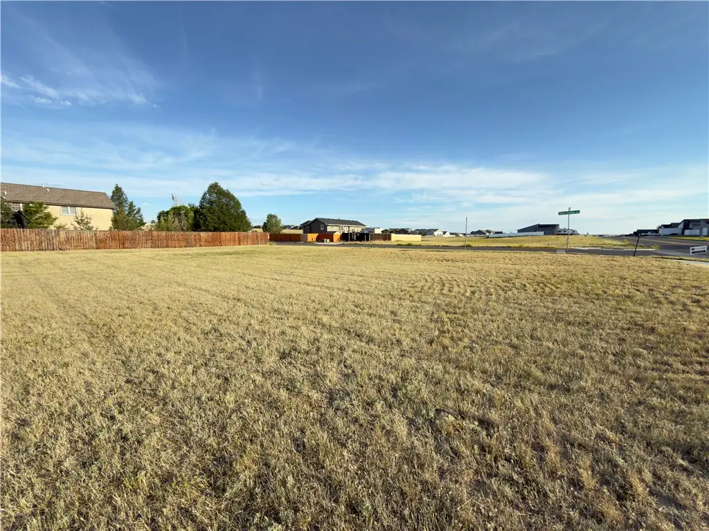 1996 Gleneagles Blvd, Billings, MT 59105 - #1