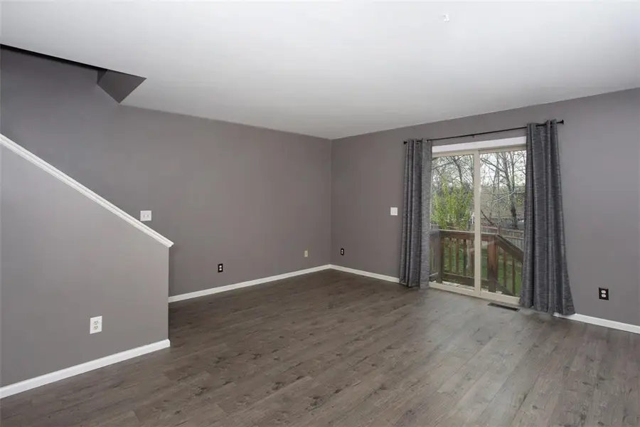 527 Killarney St, Billings, MT 59105 - #2