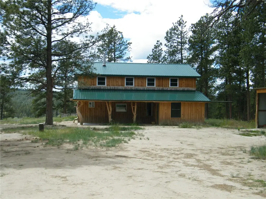 448 W Parrot Creek Road, Roundup, MT 59072 - #1