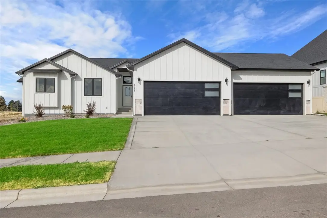 2966 Ridgefield Dr, Billings, MT 59106 - #1