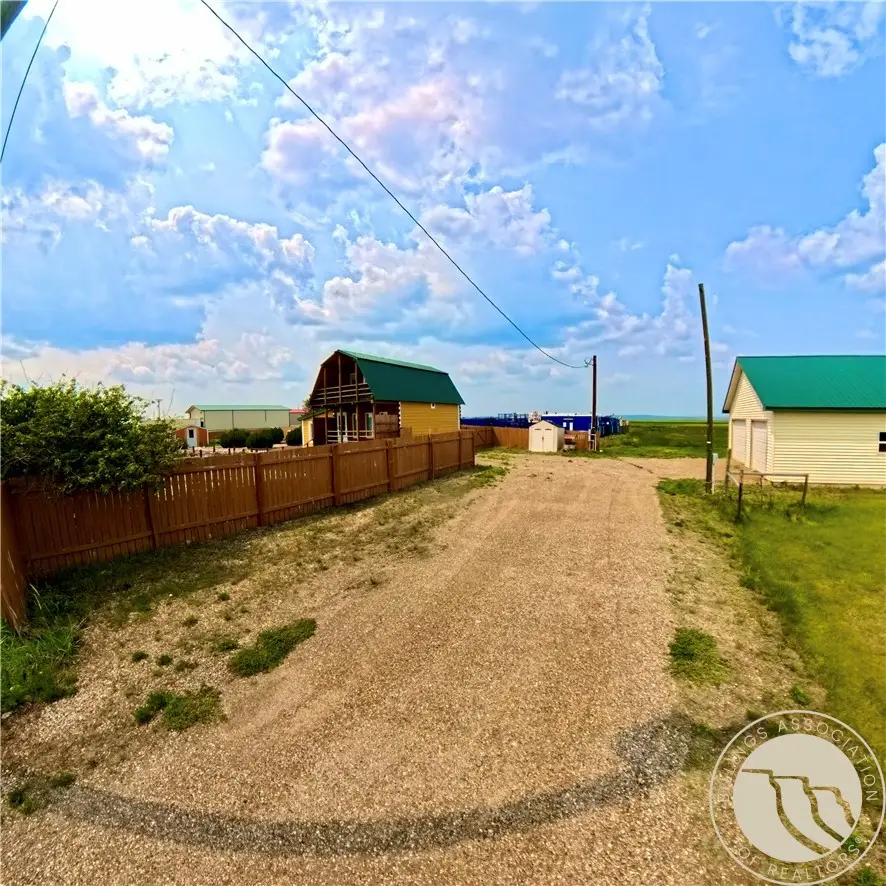 320 & 324 Oak Street, Sweet Grass, MT 59484 - #3