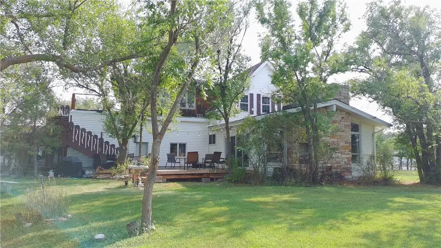 225 E Fallon Avenue, Baker, MT 59313 - #3