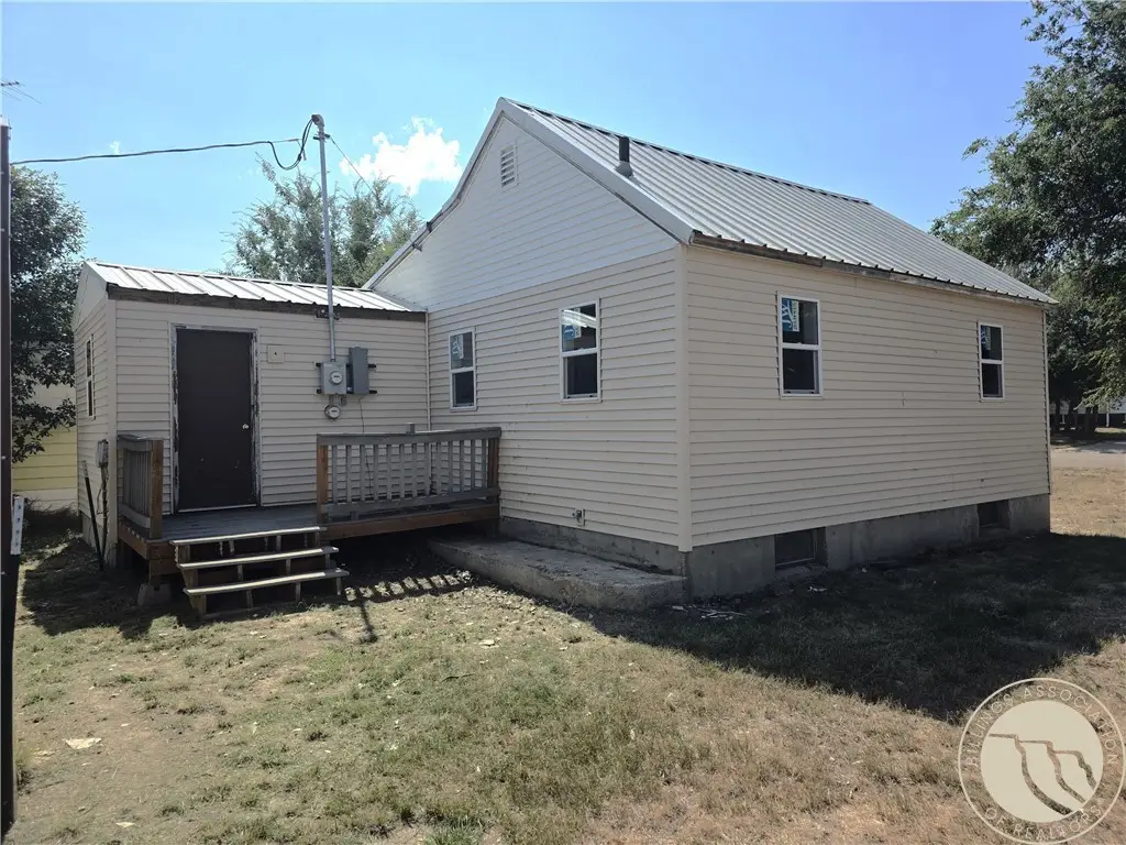 909 G Avenue, Circle, MT 59215 - #1