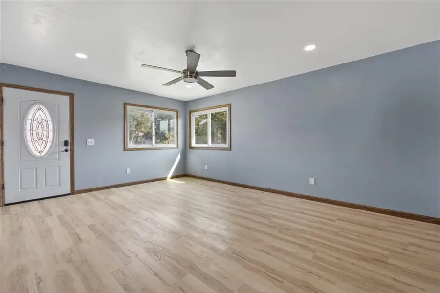 1012 11th Ave, Laurel, MT 59044 - #3