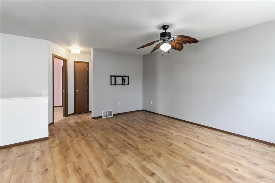 3390 Canyon Drive #D17, Billings, MT 59102 - #2