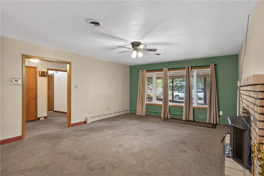 804 2nd Street W, Roundup, MT 59072 - #3