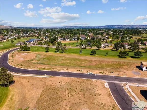 2219 Greenbriar Rd, Billings, MT 59105