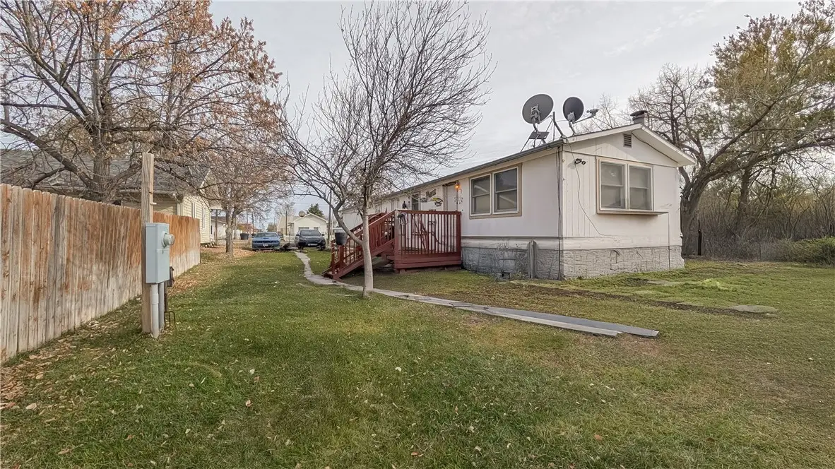 19 1st Avenue E, Culbertson, MT 59218 - #1