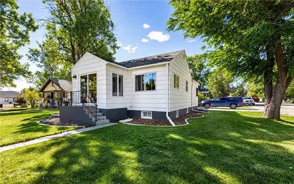 5 E 2nd Ave N, Columbus, MT 59019