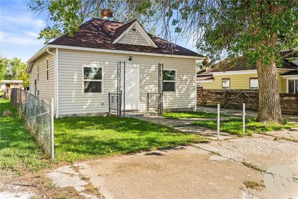 214 2nd Street E, Roundup, MT 59072