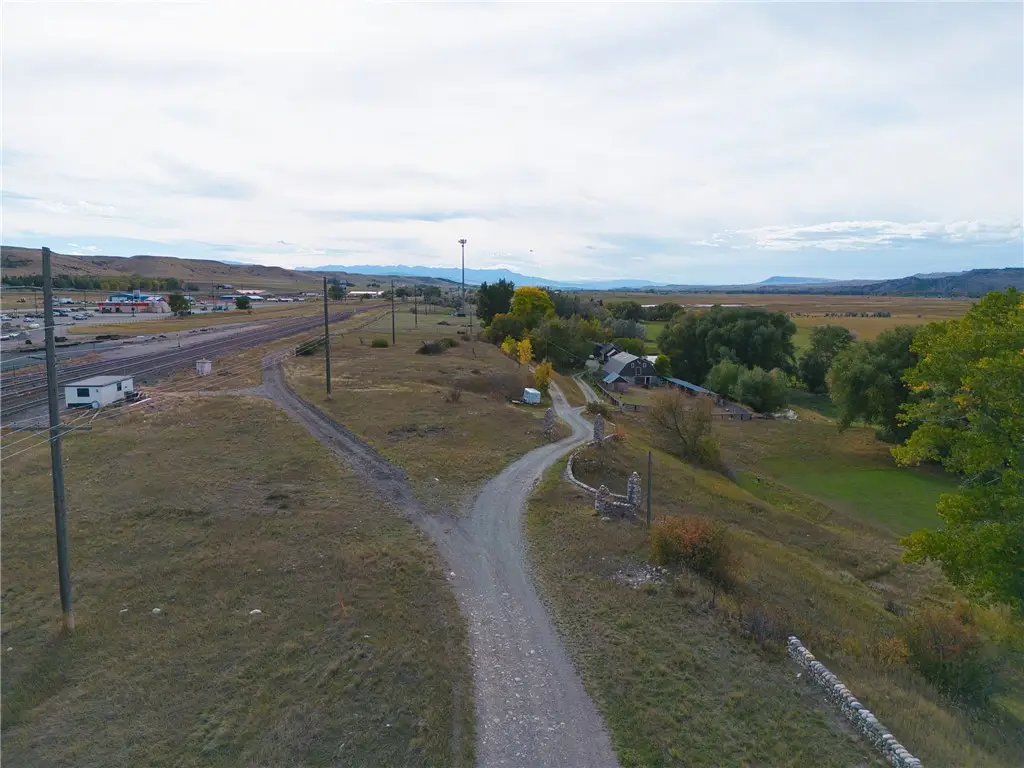 1 W Yellowstone Avenue, Big Timber, MT 59011 - #1