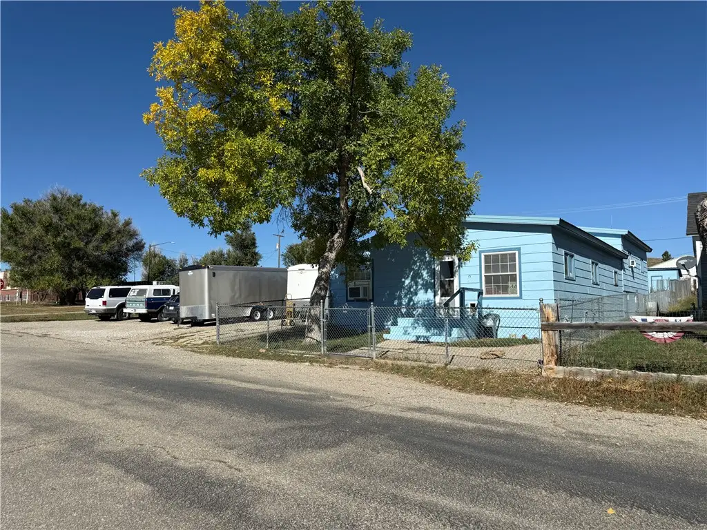 160 3rd Street Nw, Harlowton, MT 59036 - #1